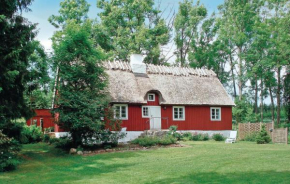 Stunning Home In Linderöd With Wifi, Bosarp